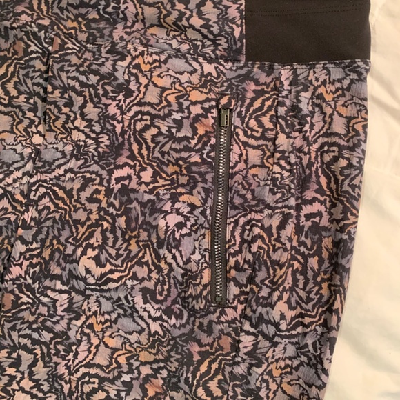 Athleta Trekkie North Jogger Pant Womens Size 8T tall Abstract Print Pull on - Picture 7 of 8